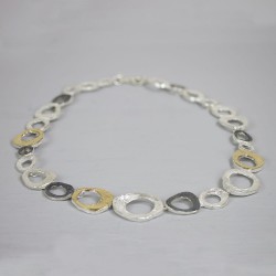 JEH ZILVEREN COLLIER DRIE KLEUREN CIRKELS - 227390 JEH ZILVEREN COLLIER DRIE KLEUREN CIRKELS - 227390