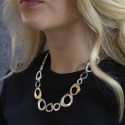 JEH ZILVEREN COLLIER DRIE KLEUREN CIRKELS - 227390 JEH ZILVEREN COLLIER DRIE KLEUREN CIRKELS - 227390